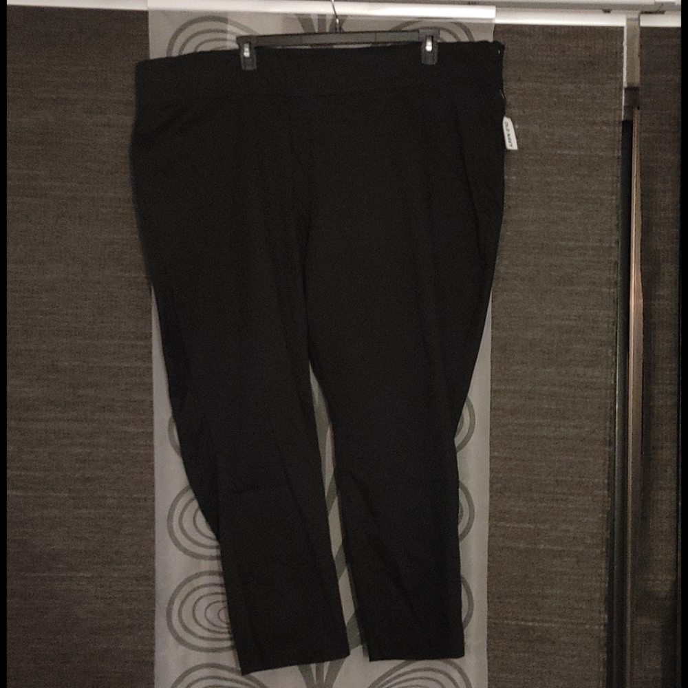 Nwt old navy elastic waistband slacks size 30long